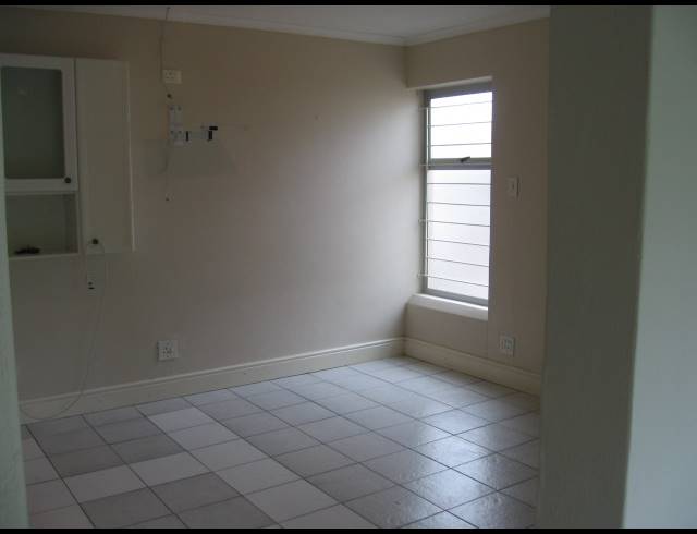 1 bed property to rent in TABLE VIEW